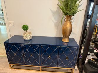 Media console table