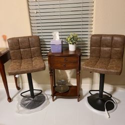 Set Of 2 Brown Bar Stools Brand New 