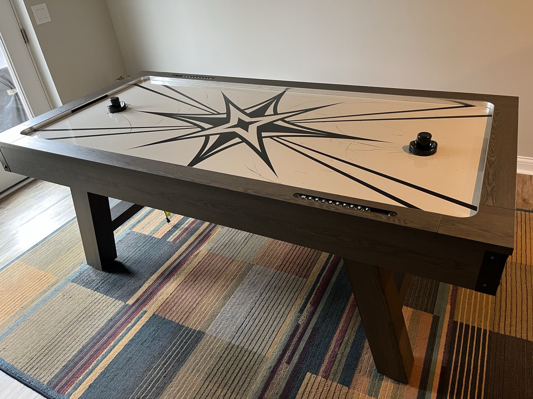 Air Hockey Table