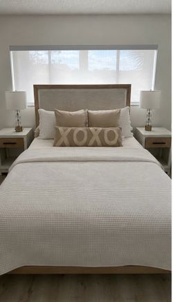 Queen bed set