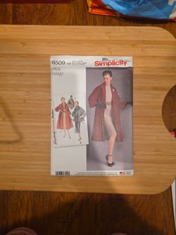 Simplicity 8(contact info removed)'s Vintage Sewing Pattern