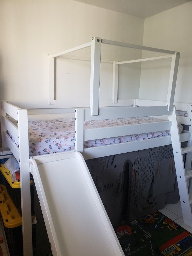 Kids Twin Loft Bed With Mattress