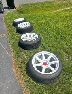 Rims w Tires GMR06