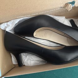 LifeStride Black Pumps Size 10M Soft System Comfort Classic Heels Work Shoes