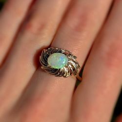 Jewelry 14k solid yellow gold ring with opal size 6.5