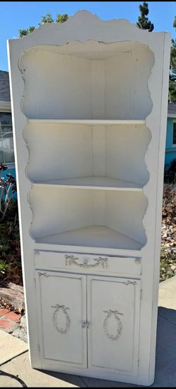 Solid Wood White Scalloped Corner VintageCabinet - Crystal Knobs OBO