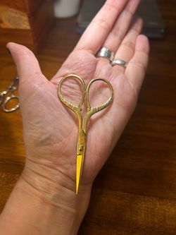 Vintage small craft, sewing, or needlework embroidery scissors.