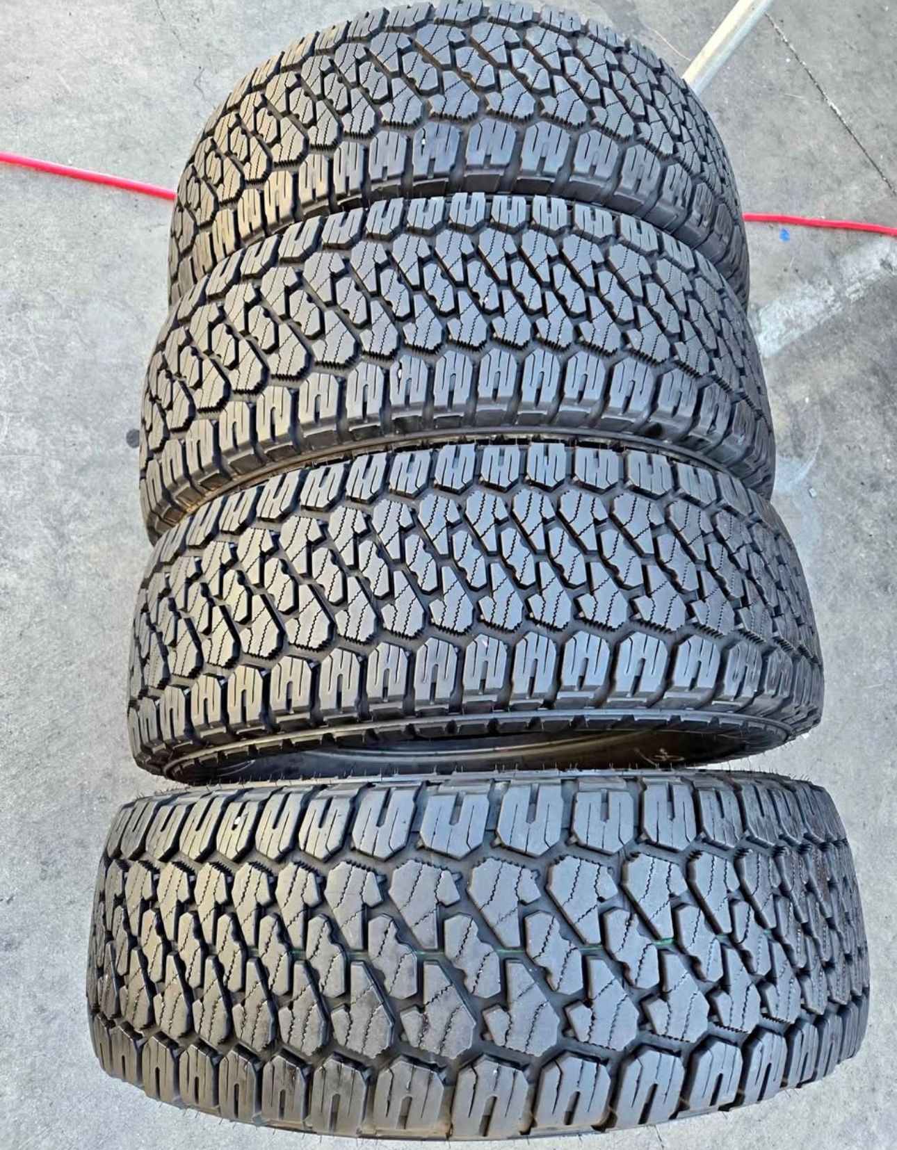 285 70 17 Firestone Tires Con 80% De Vida Las 4