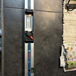 Bosch Box Beam Level, Aluminum, 24 in L, 2 Vials Professional R60