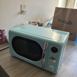 Retro Microwave 