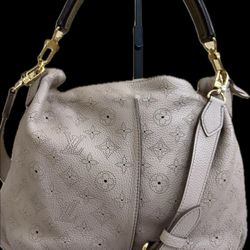 Louis Vuitton Selene Shoulder Bag PM Beige Mahina Leather