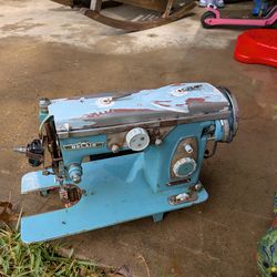 VERY OLD SEWING MACHINE OR TRADE FOR PS5 OR PS PORTAL