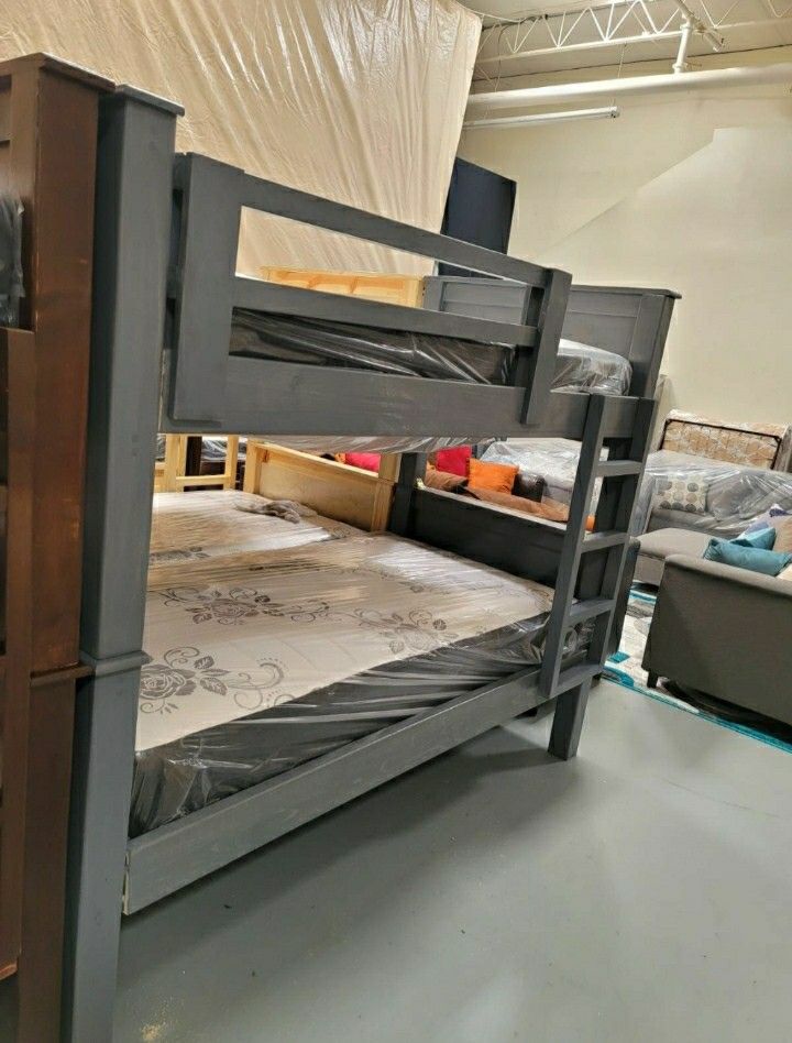 TWIN OVER TWIN SIZE PINEWOOD BUNK BED MATTRESS INCLUDED Furniture