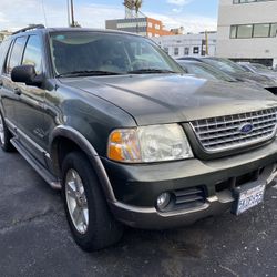 2004 Ford Explorer