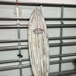 6’6 Surfboard