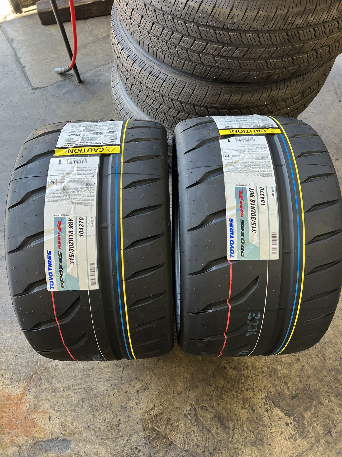 31530ZR18 Toyo Proxes R888R *$325 EACH SPECIAL PRICE* for Sale in