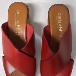 Bertuchi Red Wedges
