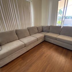 Living Spaces Grey Sectional Couch For Sale – Great Condition