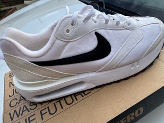 Women’s Nike shoes