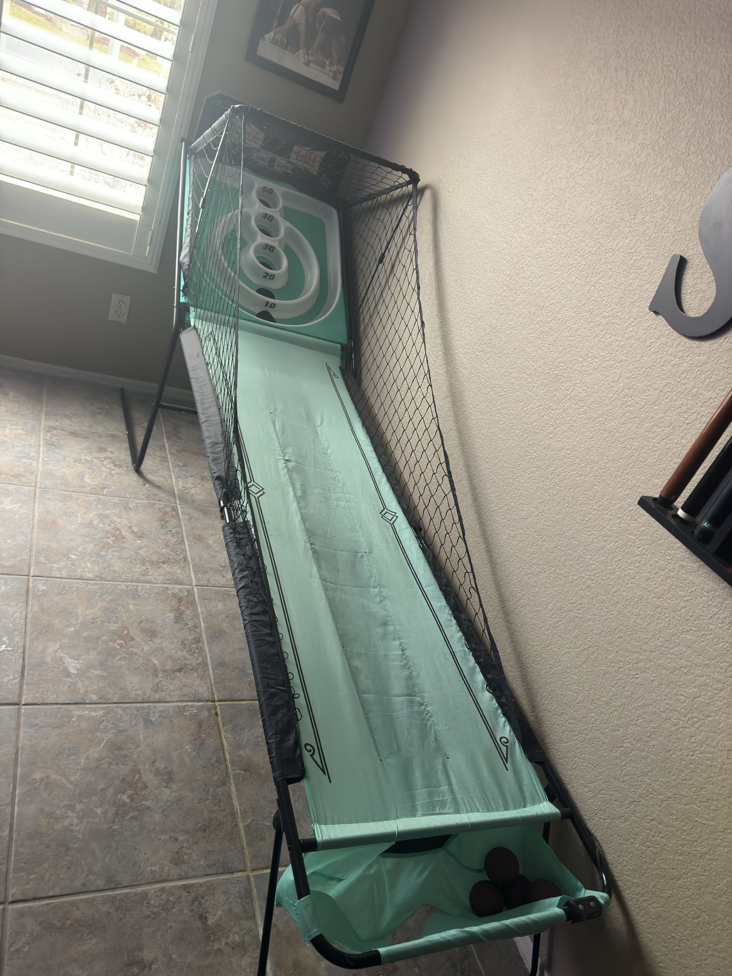 Ski ball Table 