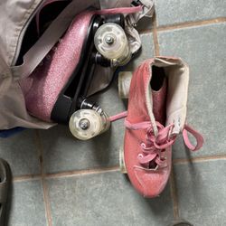 Roller skates 
