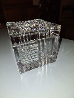 Lead crystal trinket box