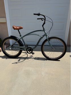 Electra Cruiser GREEN with Gold/Black Wheels with Nexus 3-Speed