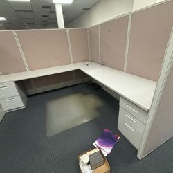 Cubicles Office Workspace 8x8 Nice Color $300 Each