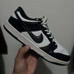 Nike Dunks Size 9.5