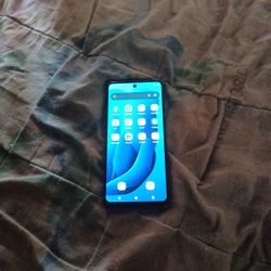 It works really good It's metro by t mobile  The phone is moto G 5G-2024 Everything works fine