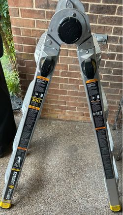 Gorilla ladders heavy duty 300lbs load capacity