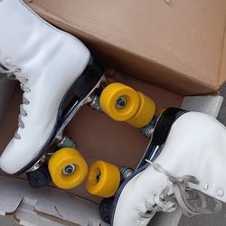 Vintage roller skates size 7