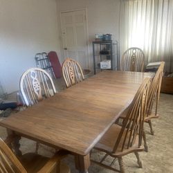 Solid wood dining table with 4 Chairs and 2 Captain chairs