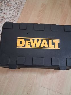 Dewalt saw