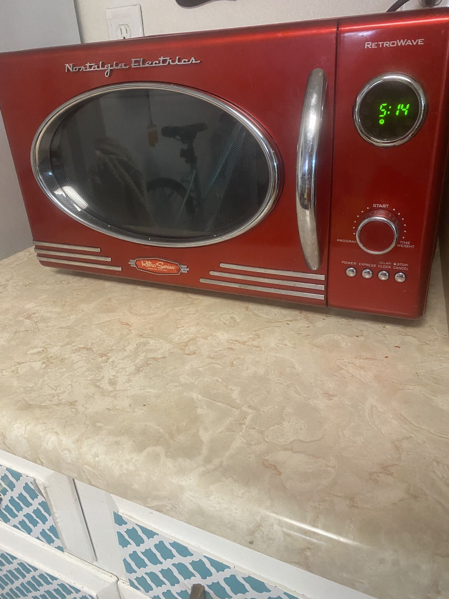 Retrowave Microwave