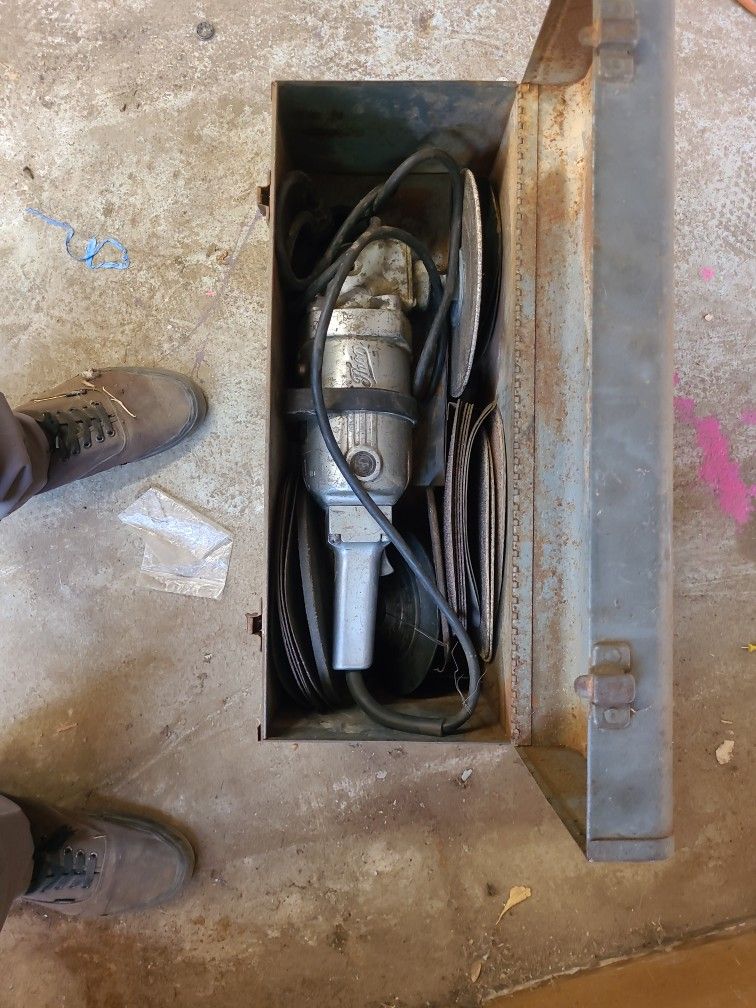 Grinder/buffer