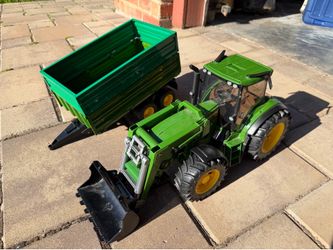Bruder John Deer Tractor with Trailer