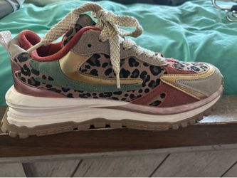 Blowfish Malibu women’s sneaker