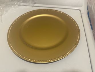 Gold plastic charger plates