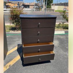 5 Drawer Dresser