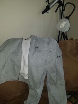 Kids Nike sweat suit for sale size S 6-8