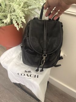 Pretty item
