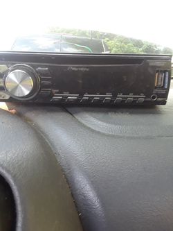 Pioneer single DIN radio USB auxiliary not Bluetooth