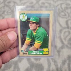 Jose Canseco Topps Rookie Baseball Card 
