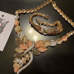 Elegant Gold And Silver Leaf Necklace And Bracelet Set