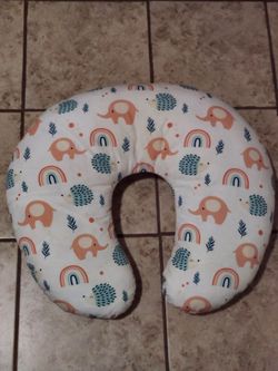 Nursing pillow