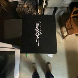 12” Subwoofer Skar Audio Vented Enclosure 