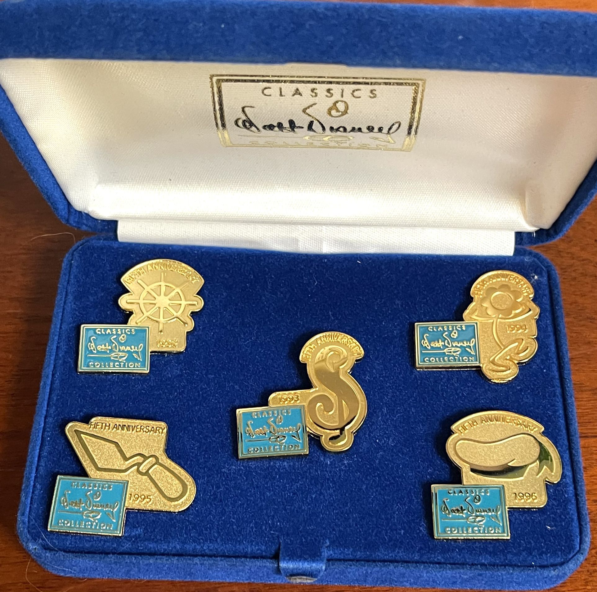 Walt Disney Classic Collection Pins