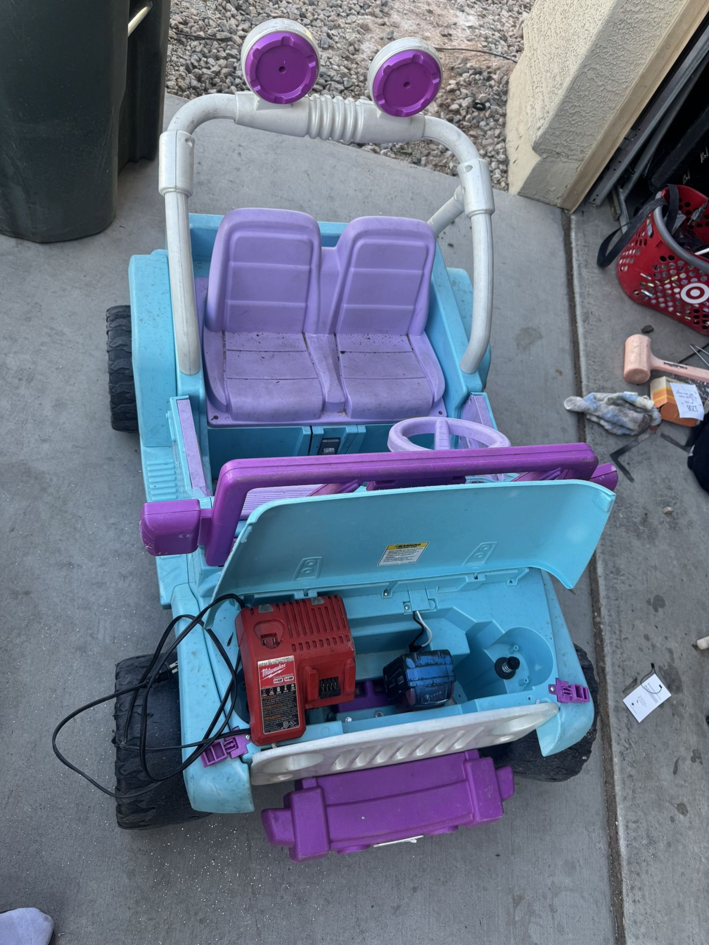 18v Power Wheels Jeep Elsa Milwaukee