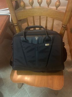 Laptop carrier